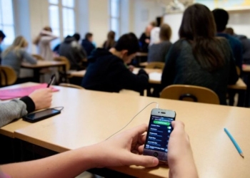 Kjo shenjë e horoskopit ka varësi ndaj telefonit
