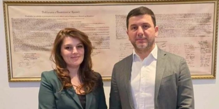 Deputetja e re e PDK-së na befasoi sot, s’votoi si partia!
