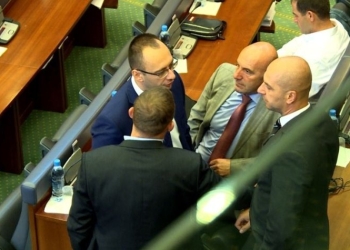 Raportimet se mund të votojnë pro Qeverisë Kurti, deklarohet Lista Serbe