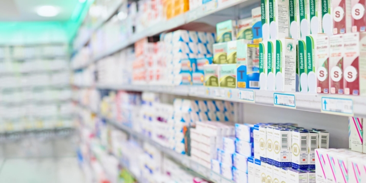 Tarifat Trump nuk kursejnë as shëndetin: Mbretëria e Bashkuar paralajmëron efekte në industrinë farmaceutike