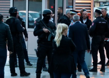 Kaos në Sarajevë – Policia e Republikës Serbe nuk lejoi Policinë e Bosnjës ta arrestojë Dodikun