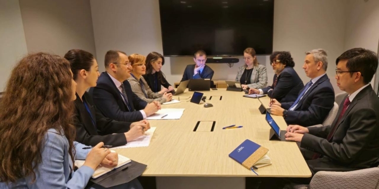 Guvernatori Ismaili takon shefin e Misionit të FMN-së për Kosovë, z. Amaglobeli në Washington D.C.