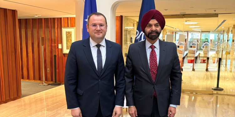 Guvernatori Ismaili takohet me Presidentin e Bankës Botërore, z. Ajay Banga për të forcuar bashkëpunimin strategjik