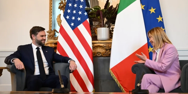 Zëvendëspresidenti amerikan viziton Italinë, çfarë u diskutua në takimin me Melonin
