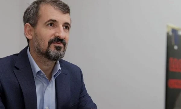 Miftaraj për VV-në: Janë të specializuar në shkelje të Kushtetutës, s’din me hartu ligje