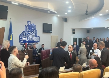 Presidenti i Shqipërisë, Bajram Begaj shpallet “Qytetar Nderi” i Gjilanit: Është një vlerësim që unë e pranoj më përulësi