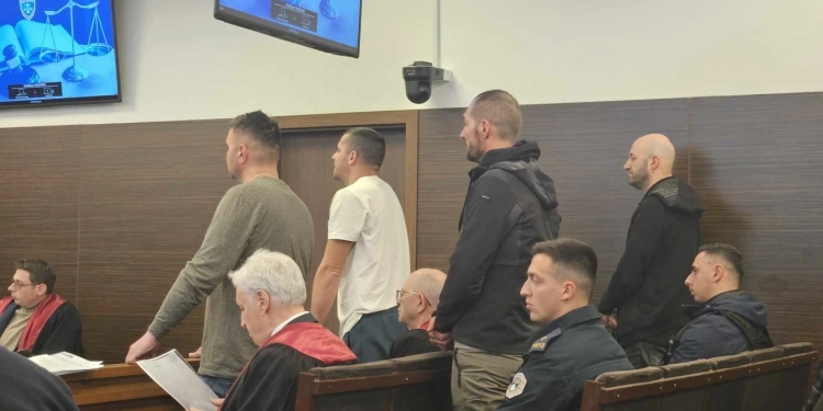 Serbët e paraqitur si pelegrinë mbesin nën masën e sigurisë