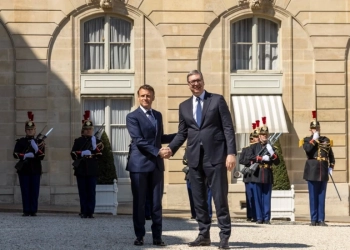 Macron: Normalizimi i marrëdhënieve kusht thelbësor për integrimin evropian të Kosovës dhe Serbisë