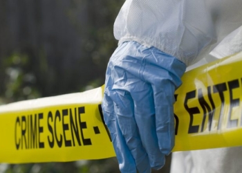 Policia po heton vdek’jen e zyrtarit të saj që u gjet pa shenja jete në banesën e tij