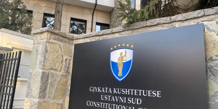 Përpjekja e VV’së për t’i kontrolluar mediat: Edhe pas 9 muajsh, Gjykata Kushtetuese ende pa vendim për Ligjin e ri për KPM-në