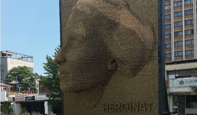 Dita e të mbijetuarve të dhunës seksuale të luftës në Kosovë, një burrë sot shpalos rrëfimin e tij