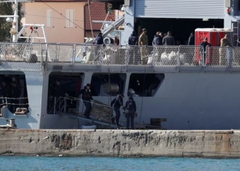 Italia dërgon emigrantë në Shqipëri