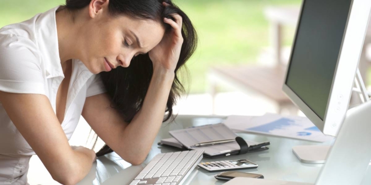 Pse ndiheni të lodhur tërë ditën?