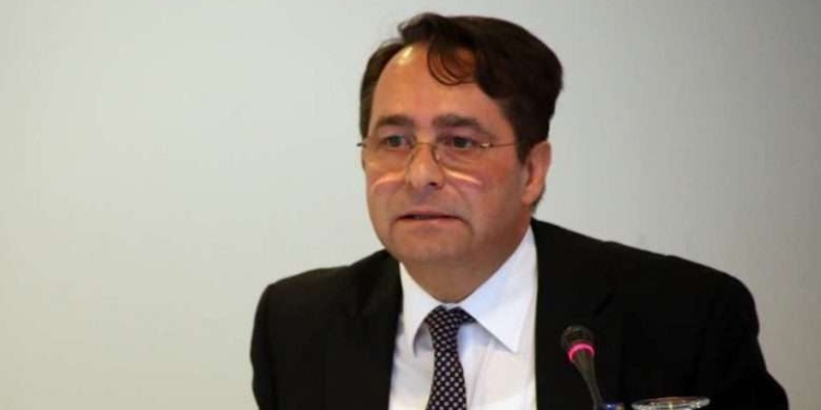 ”Nga ngërçi politik te zgjidhja”, Peci: Dy marrëveshje politike mund ta zhbllokojnë situatën