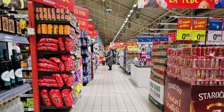 Autoriteti i Konkurrencës vihet në veprim pas paralajmërimeve për shtrenjtim të produkteve bazë