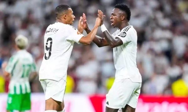 Real Madridi është gati për misionin e vështirë, e publikon formacionin startues ndaj Arsenalit