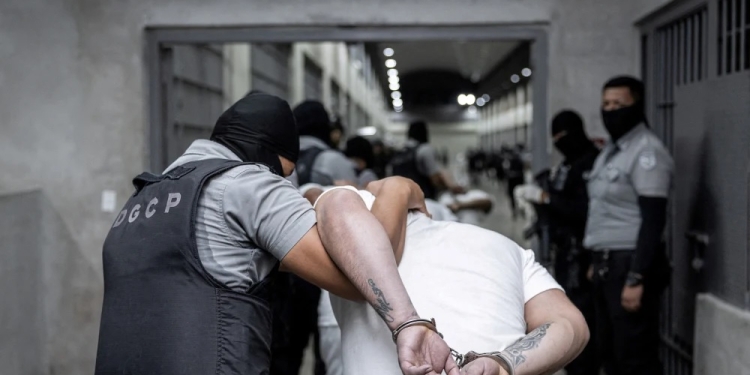 ShBA-ja po e sheh Kosovën si destinacion potencial për dërgimin e migrantëve të dëbuar