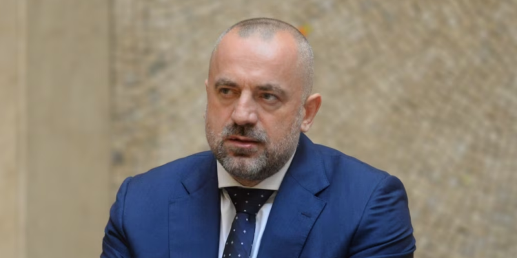 Nëna e një polici në Beograd humb jetën nga aksidenti i shkaktuar nga sigurimi i terroristit Milan Radoiçiq