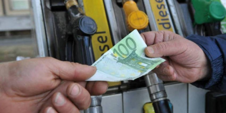 MINT me vendim të ri: Bie çmimi i naftës në Kosovë