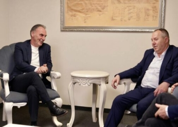 Limaj takohet me Gucatin: Nisma e përkushtuar të përmirësojë kushtet e veteranëve