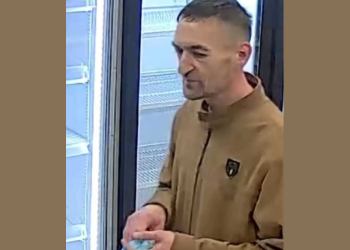 Policia kërkon ndihmë në identifikimin e një personi, dyshohet për vjedhje