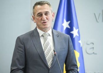 Rashiq: Adresa ime e parë është Kurti, por jam i hapur edhe për opozitën