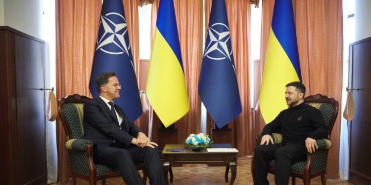 Shefi i NATO-s rikonfirmon mbështetjen për Ukrainën gjatë vizitës në Odesa