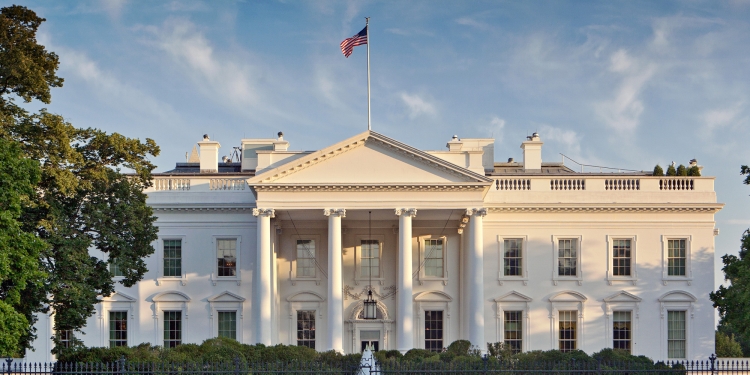 SHBA vendos tarifa 104% ndaj Kinës, Shtëpia e Bardhë njofton se do të hyjnë në fuqi nesër