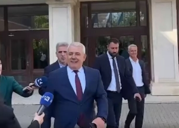 Sveçla për Albulena Haxhiun: Nuk bëjmë kompromis, kryeparlamentari i takon VV’së