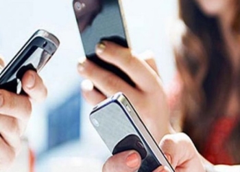 Finlanda ndalon përdorimin e telefonave celularë në shkolla