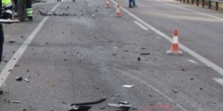 Vetëaksident në rrugën Mitrovicë-Prishtinë, katër të lënduar