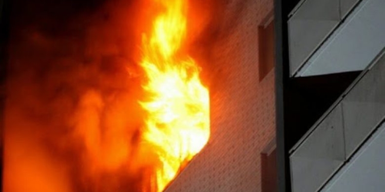 Zjarr në një banesë në lagjen “Muharrem Fejza” në Prishtinë – nuk ka të lënduar