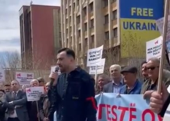 Grupi “asnjë cent më shumë”: Do ta padisim ZRRE’në, do të bllokojmë çdo rrugë e çdo shesh