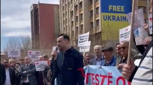 Grupi “asnjë cent më shumë”: Do ta padisim ZRRE’në, do të bllokojmë çdo rrugë e çdo shesh