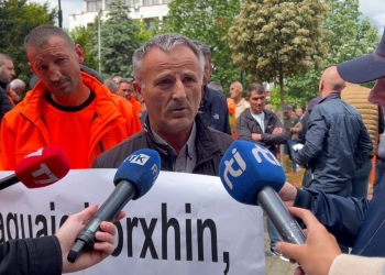 Sinani nga Ndërmarrja Pastrimi: Po biem viktimë e politikave të udhëheqësve