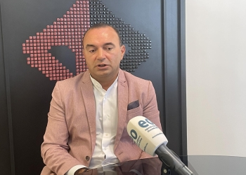 Rafuna i kërkon ZRRE-së shtyrjen e vendimit për shtrenjtimin e rrymës