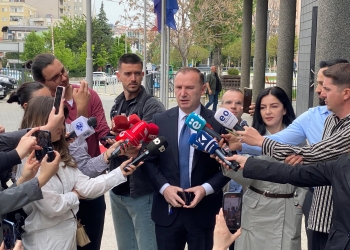 Zemaj: Gjuha e deputetëve të VV-së agresive, sjellja e tyre është ndryshe