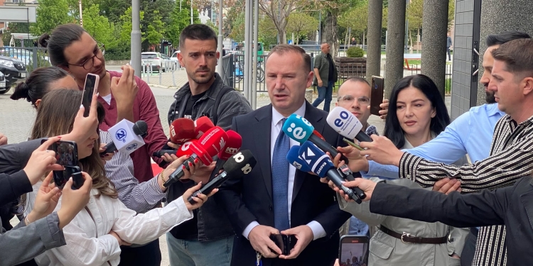 Zemaj: Gjuha e deputetëve të VV-së agresive, sjellja e tyre është ndryshe