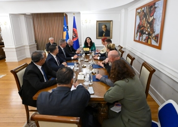 Osmani priti në takim përfaqësuesit e subjekteve të të gjitha komuniteteve joshumicë
