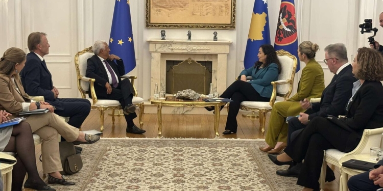 Mbahet takimi mes presidentes Osmani dhe Antonio Costas