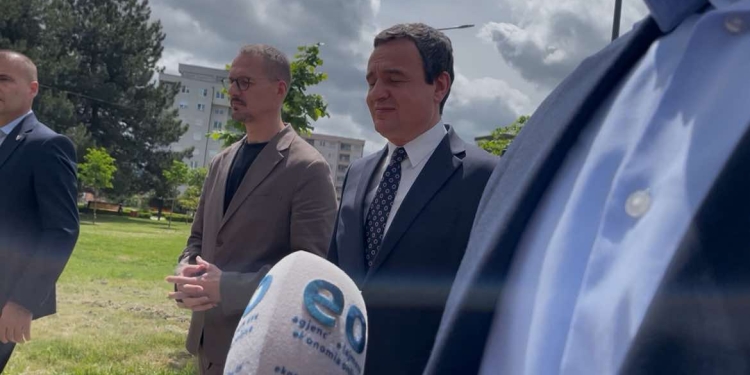 Kurti shmang përgjigjen për ftesën e mundshme nga presidentja Osmani