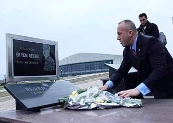 Haradinaj kujton dëshmorët në përvjetorin e 8 majit: Lavdi përjetë sakrificës së tyre
