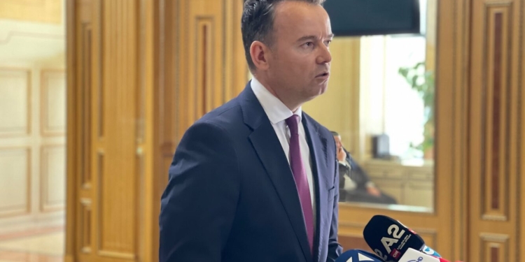 Peci: Po bëjmë përpjekje për zhbllokimin e situatës