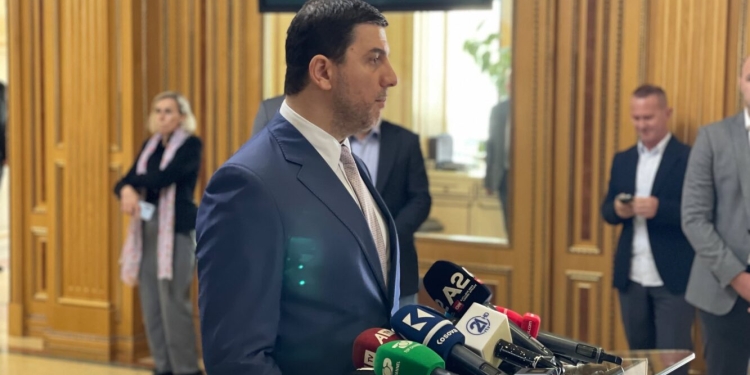 Krasniqi: 55 vota i ka marrë Kurti, jo komisioni