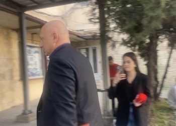 Bekim Hoxha intervistohet nga hetuesit e krimeve ekonomike, pas Ministrit Peci në rastin e fabrikës së mbetjeve shtazore
