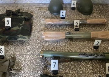 Policia gjen armë në Mitrovicë të Veriut, Sveçla: Terrorizëm i sponsorizuar nga Serbia