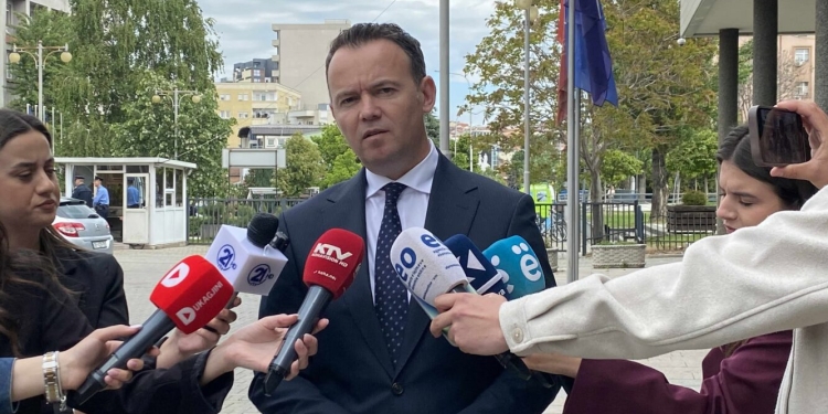 Peci për seancën e sotme: Nuk jam Astradamusi, mund të ketë risi