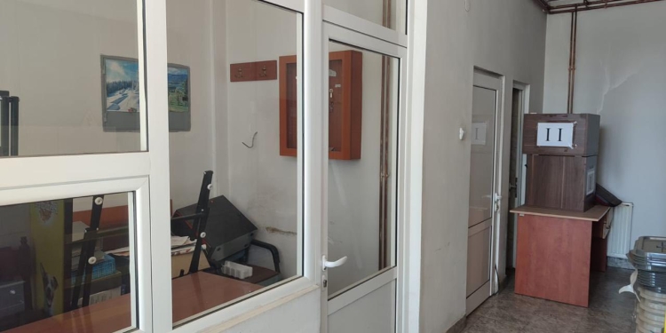 Pak para takimit Kurti -Kosta, Sveçla njofton se institucionet i kanë marrë dy objekte nga strukturat paralele