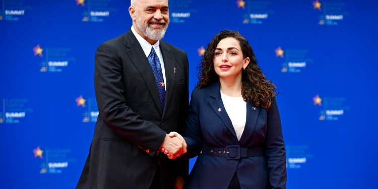 Osmani nga Tirana: Pjesëmarrja e Kosovës në Samit, dëshmi e zërit tonë kontribuues në Evropë