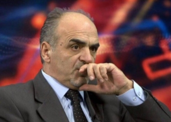 Pse shqiptarët u besojnë aq verbërisht të huajve, e aq pak vetëvetës së tyre!?